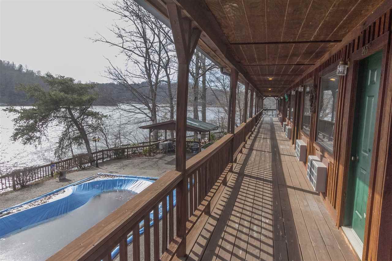 530 Lake Malone Rd, Lewisburg, KY 42256